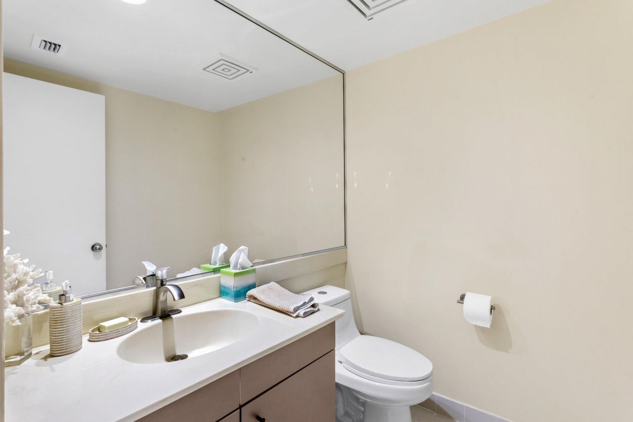 4050 N Ocean Drive, Unit 1-101, Singer Island, FL 33404 Photo