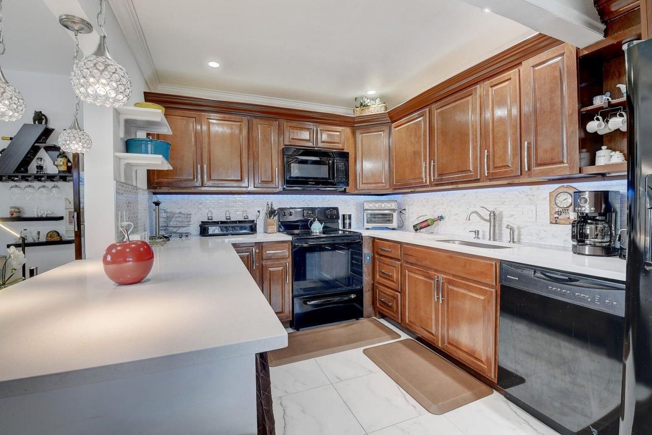 123 Saxony C, Delray Beach, FL 33446 Photo