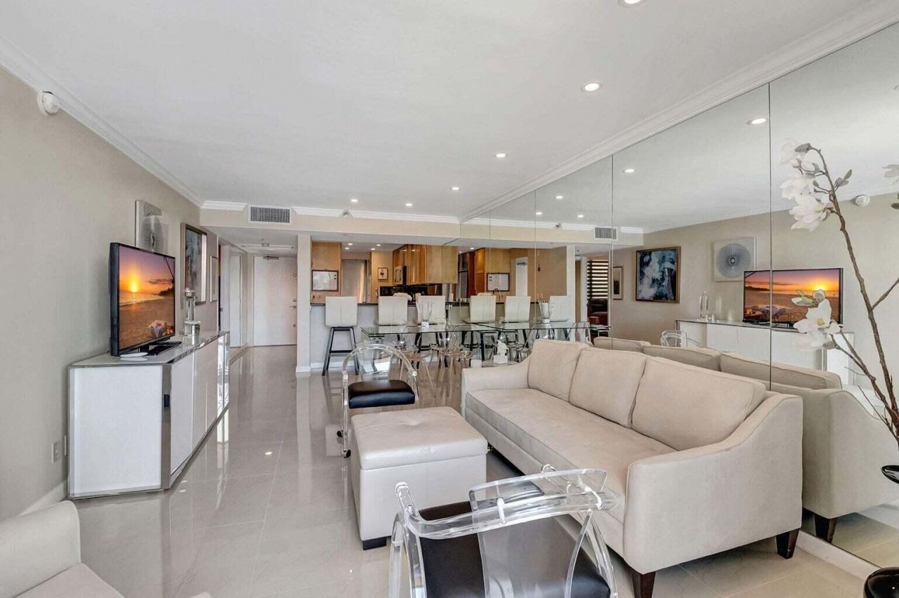 2707 N Ocean Boulevard, Unit D205, Boca Raton, FL 33431 Photo