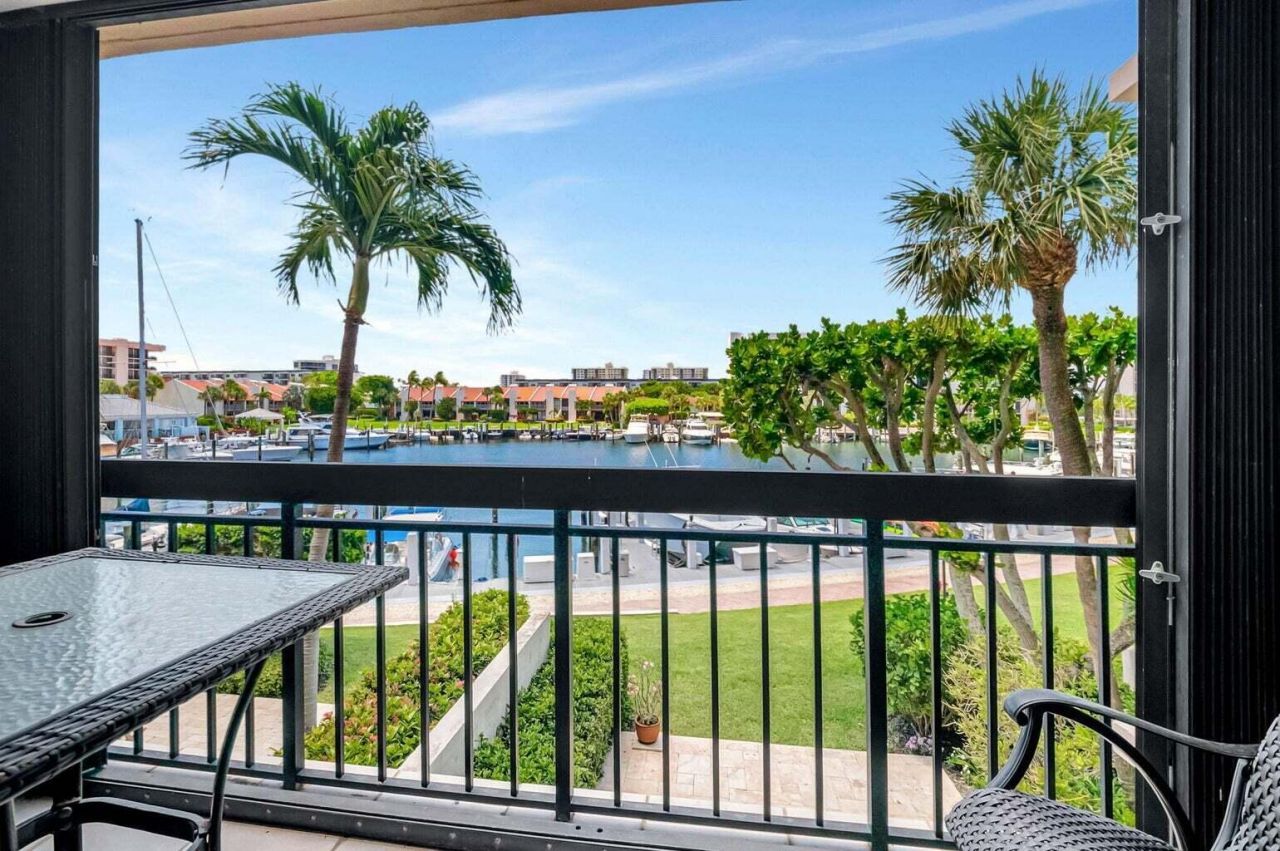2707 N Ocean Boulevard, Unit D205, Boca Raton, FL 33431 Photo