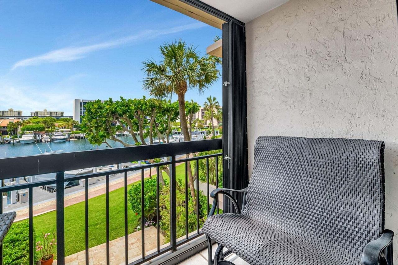 2707 N Ocean Boulevard, Unit D205, Boca Raton, FL 33431 Photo
