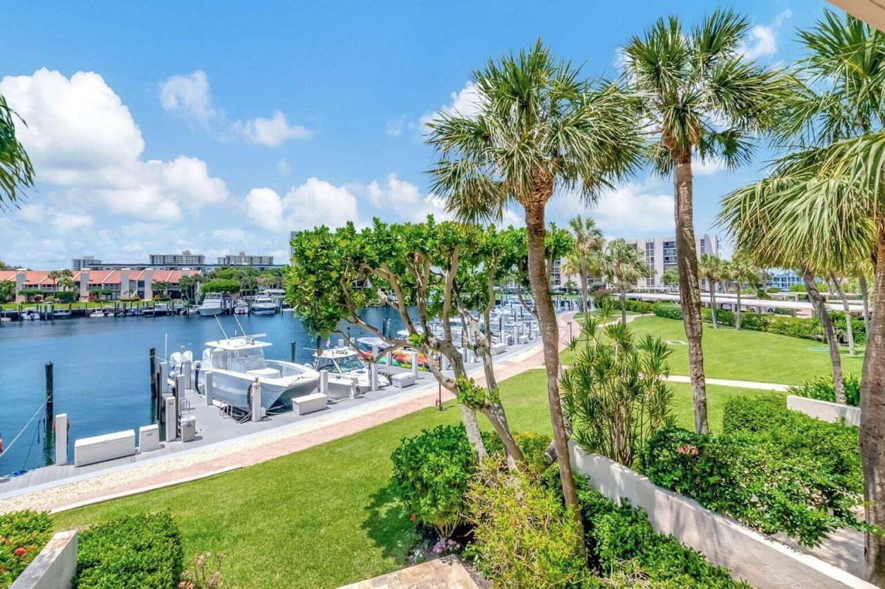2707 N Ocean Boulevard, Unit D205, Boca Raton, FL 33431 Photo