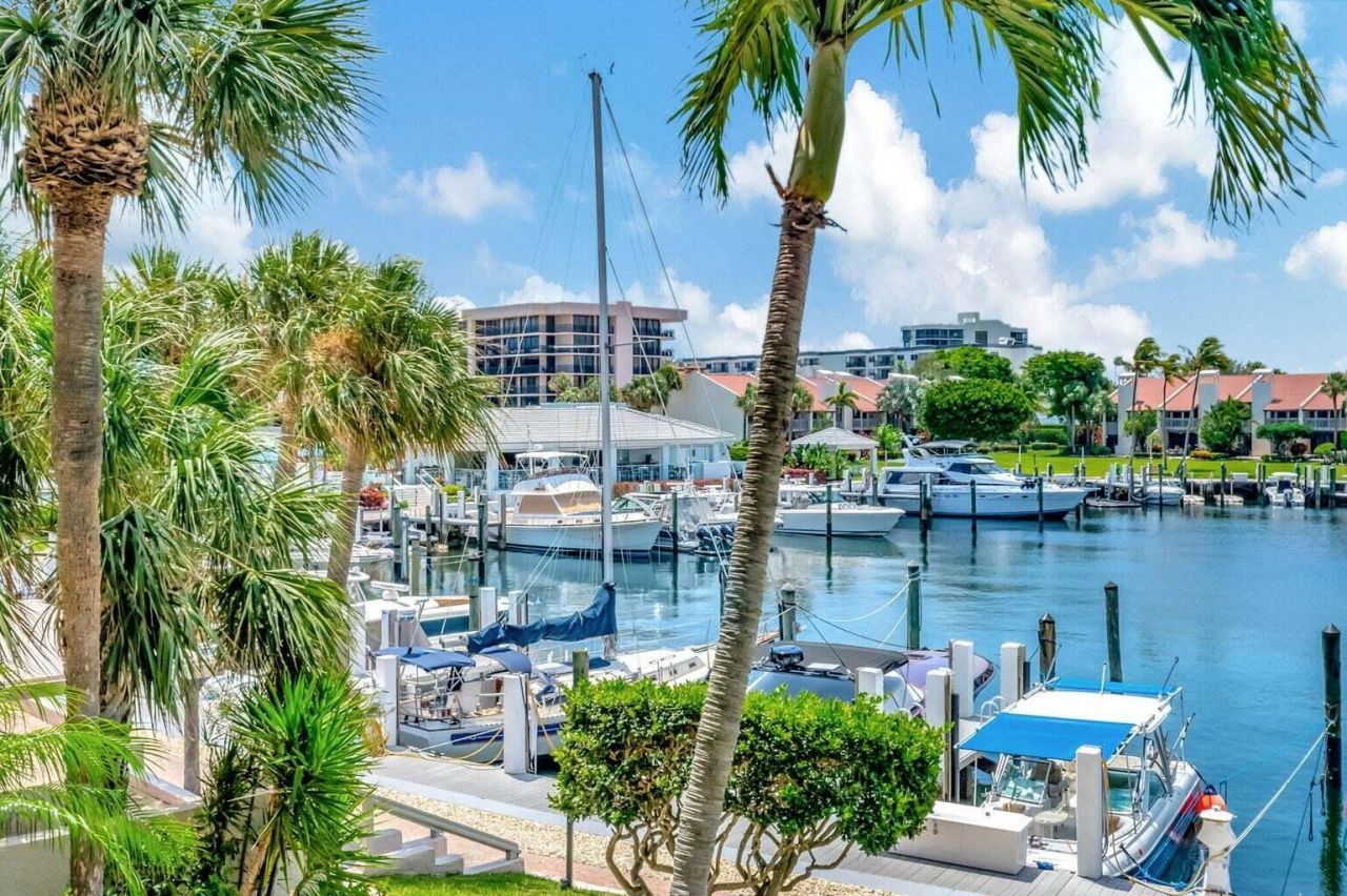 2707 N Ocean Boulevard, Unit D205, Boca Raton, FL 33431 Photo