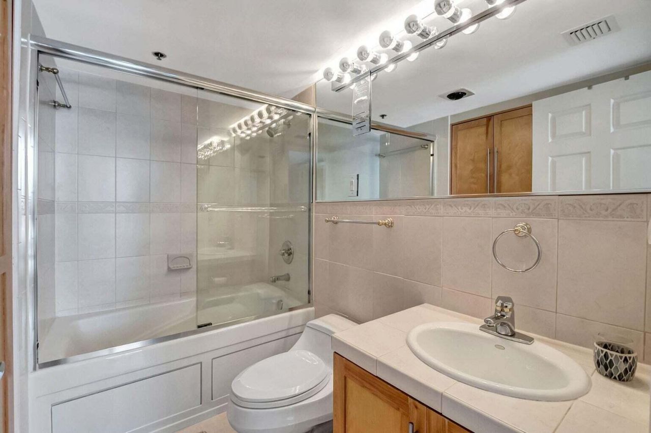 2707 N Ocean Boulevard, Unit D205, Boca Raton, FL 33431 Photo