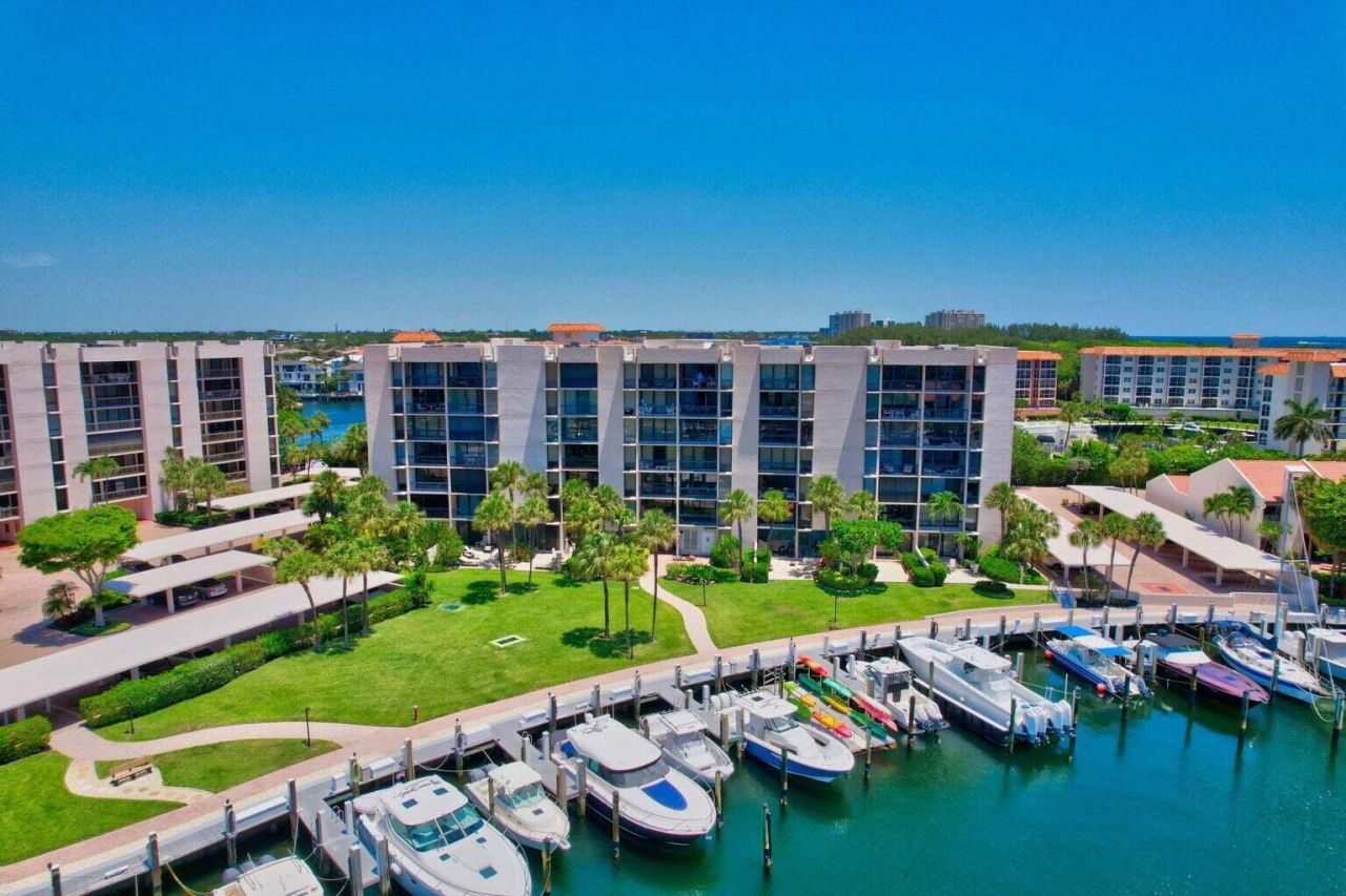 2707 N Ocean Boulevard, Unit D205, Boca Raton, FL 33431 Photo