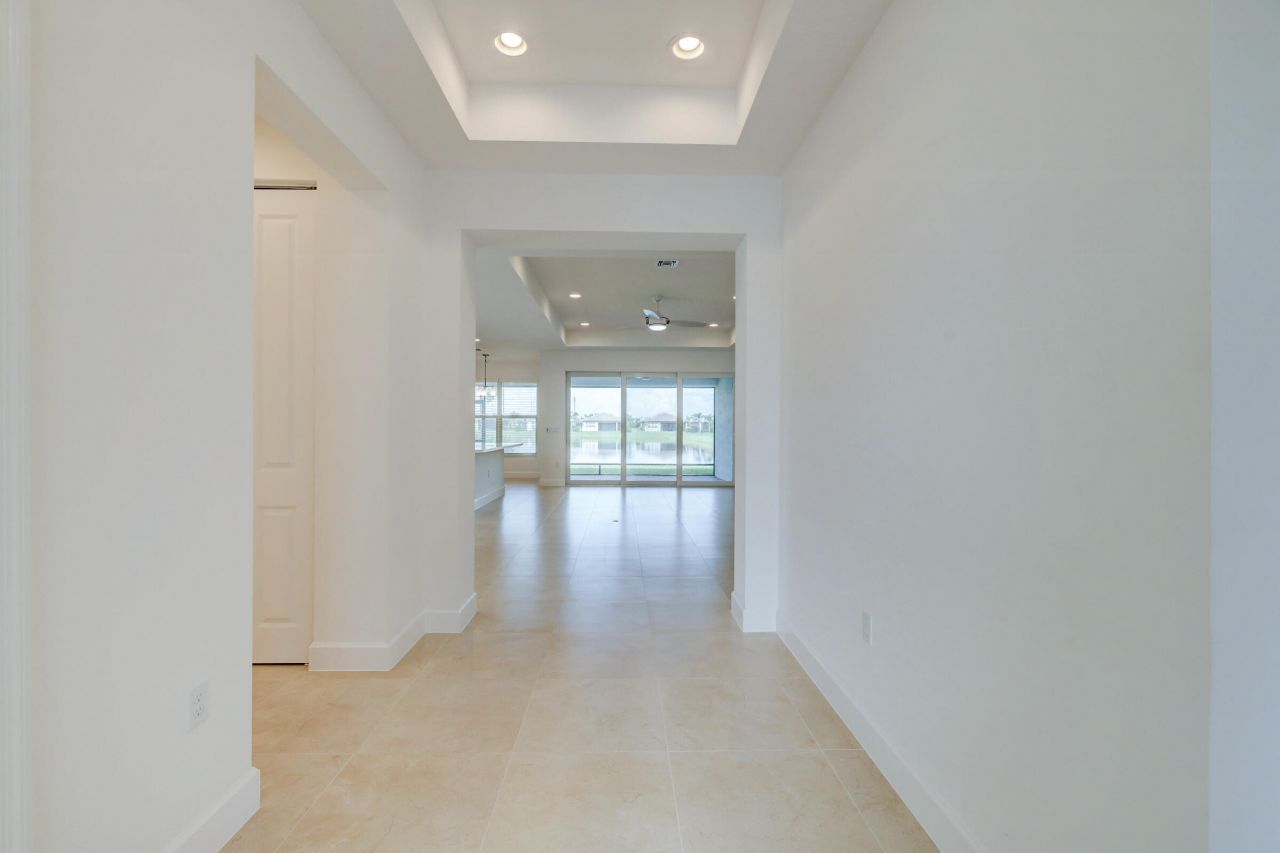 11886 SW Poseidon Way, Port Saint Lucie, FL 34987 Photo