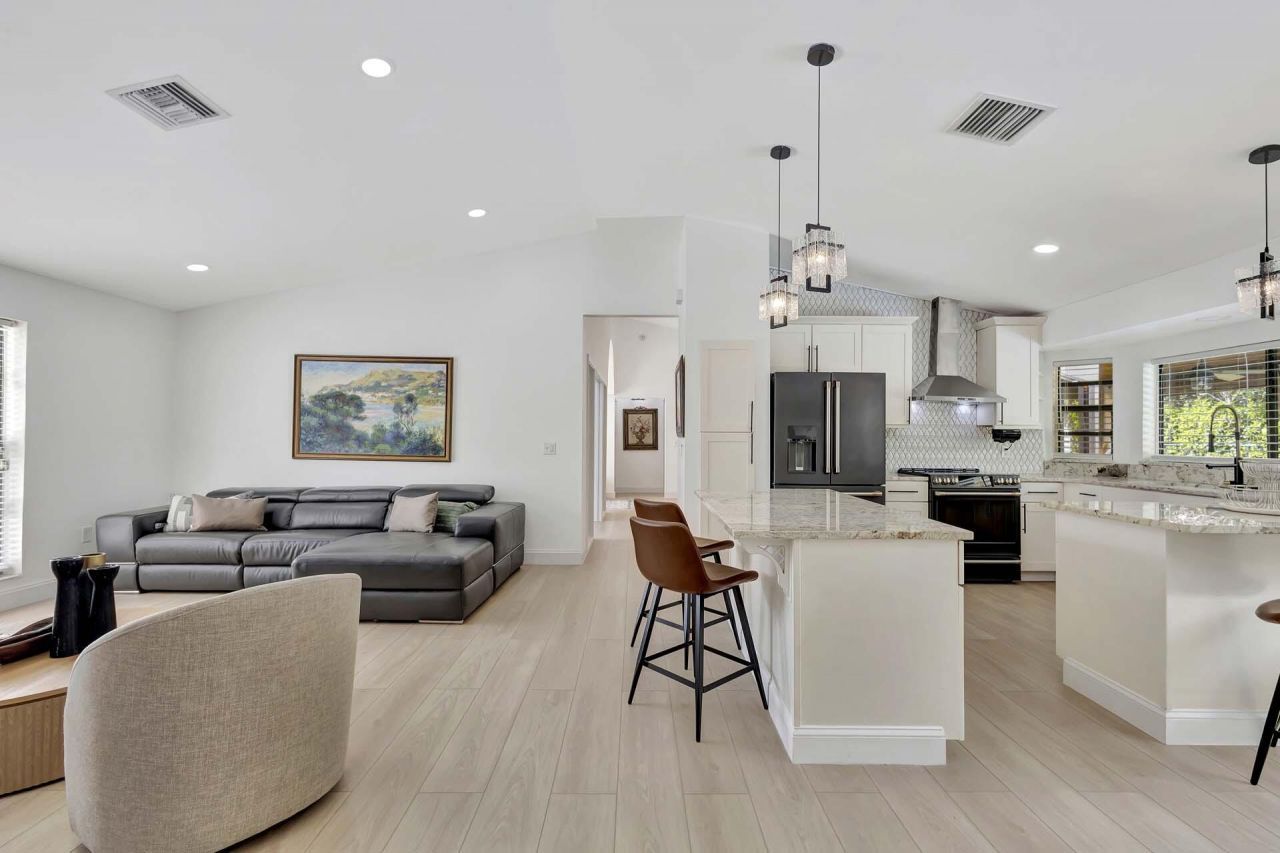 1915 Newhaven Avenue, Wellington, FL 33414 Photo