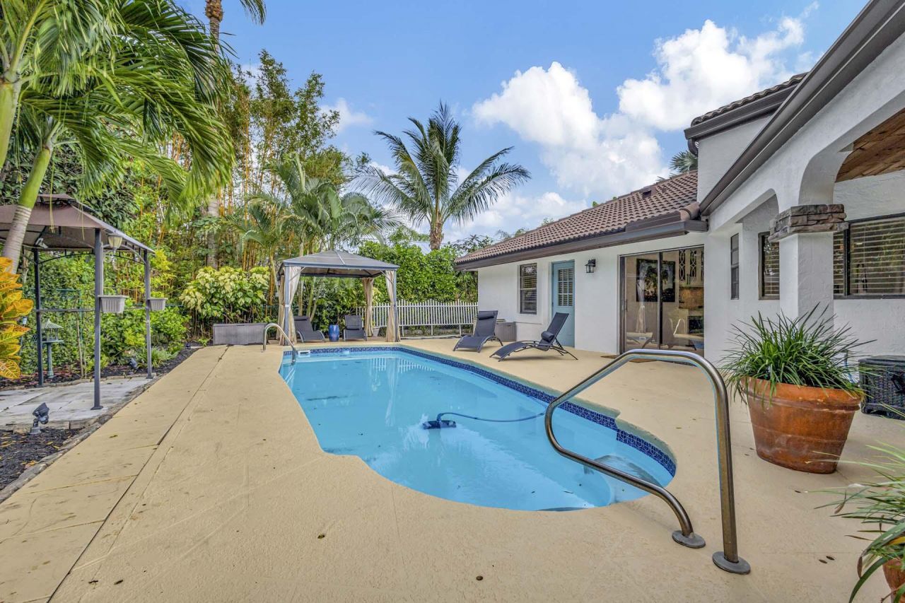 1915 Newhaven Avenue, Wellington, FL 33414 Photo