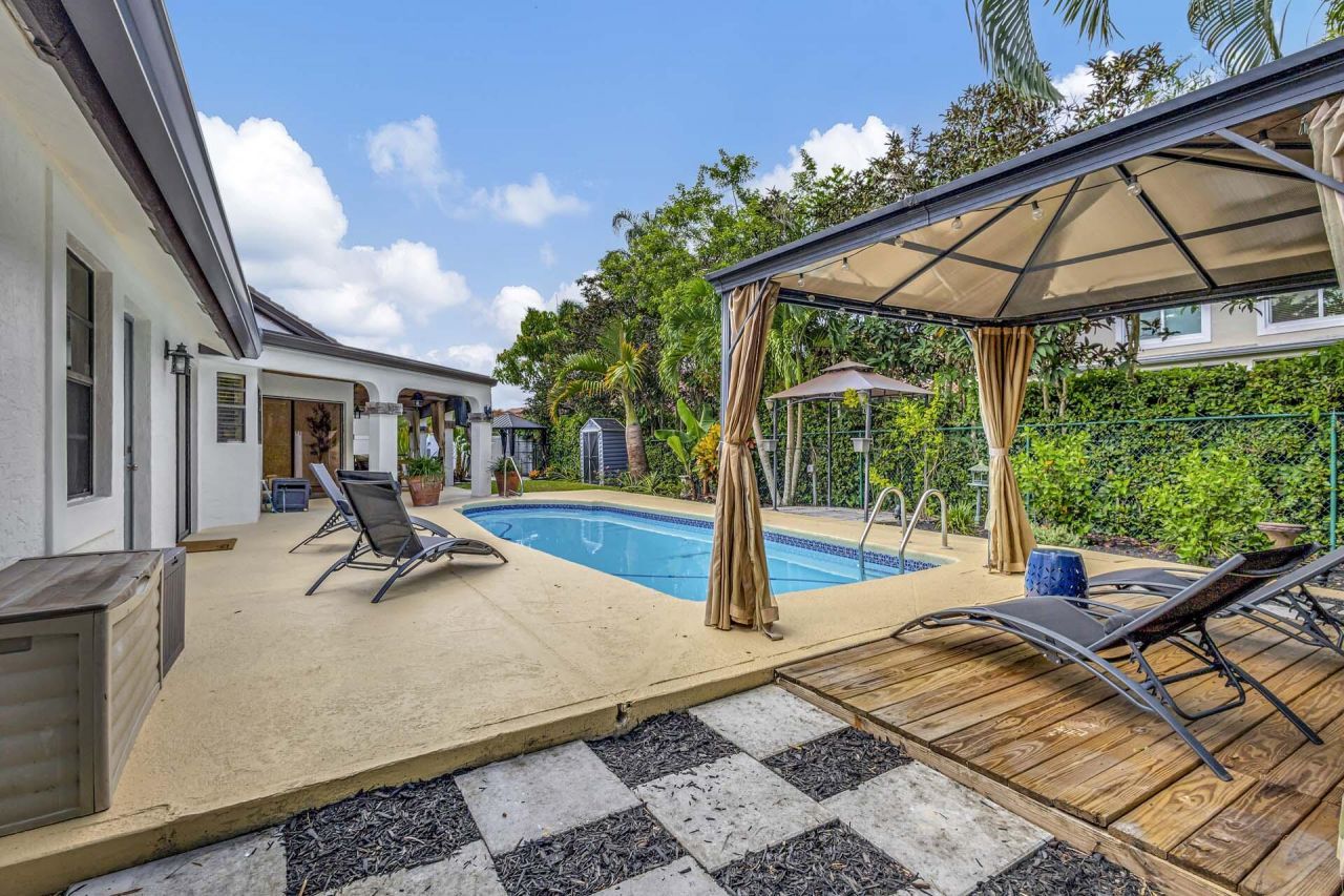 1915 Newhaven Avenue, Wellington, FL 33414 Photo