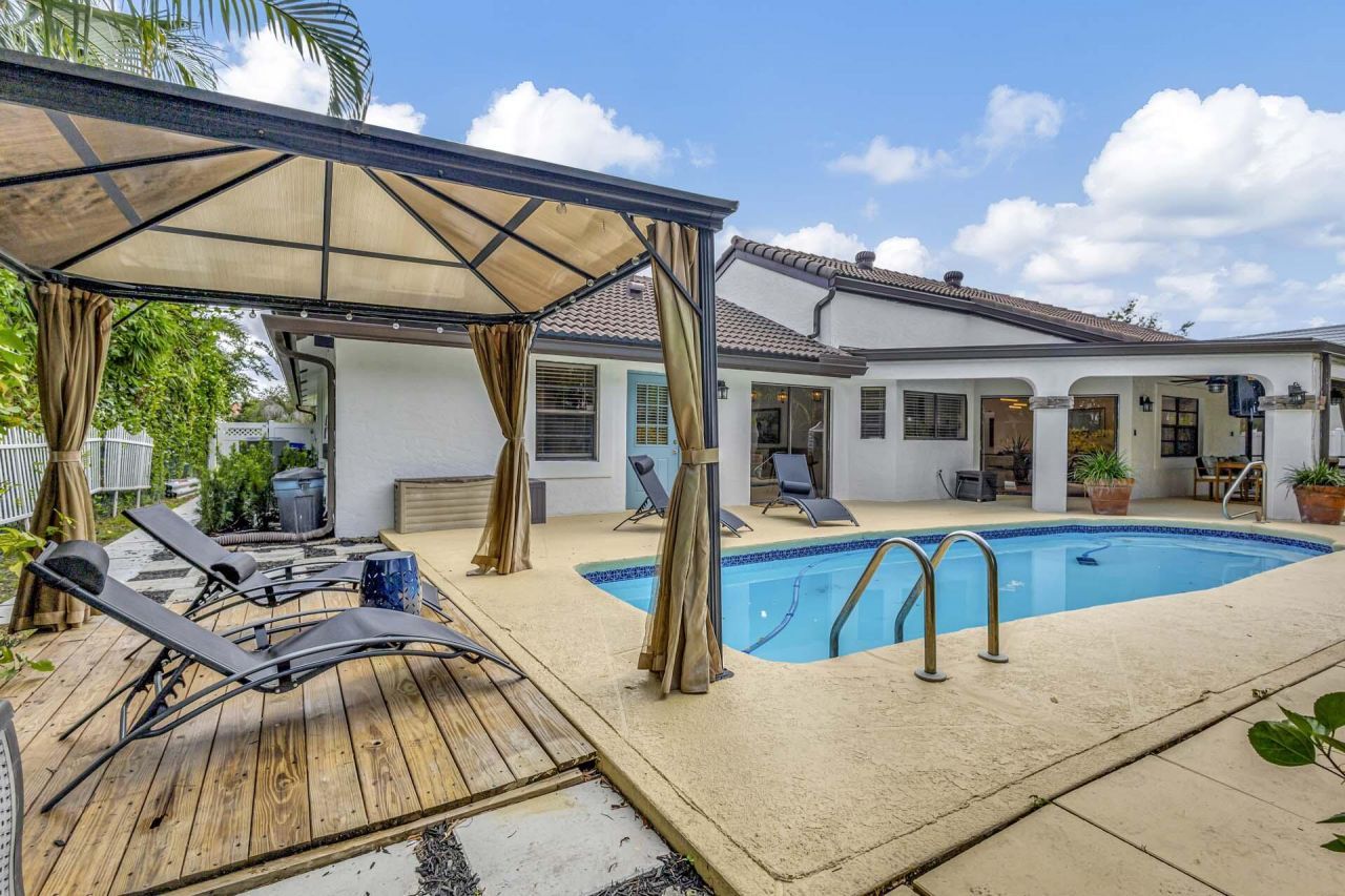 1915 Newhaven Avenue, Wellington, FL 33414 Photo