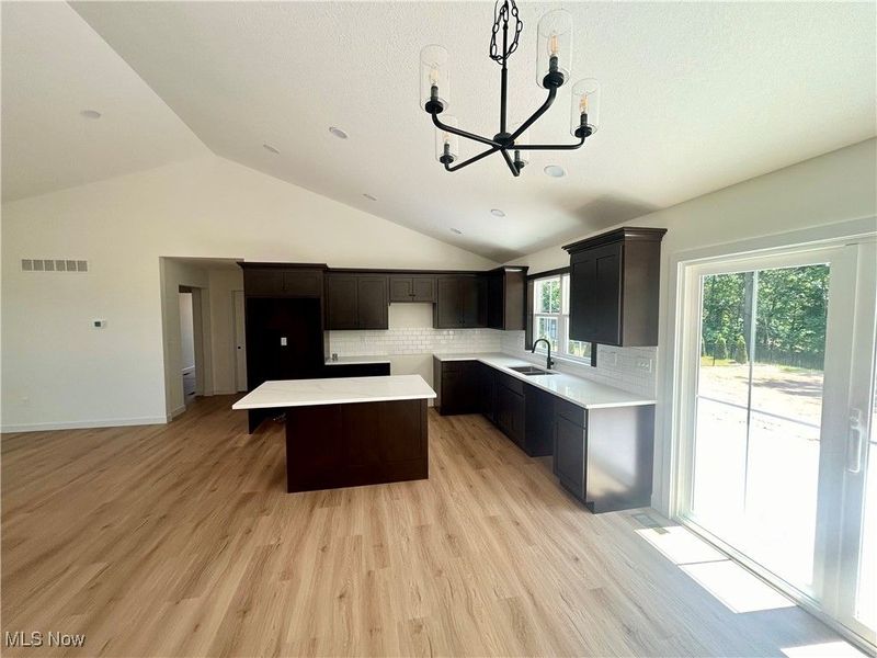 2667 Estate Drive, Wooster, OH 44691 Photo 8