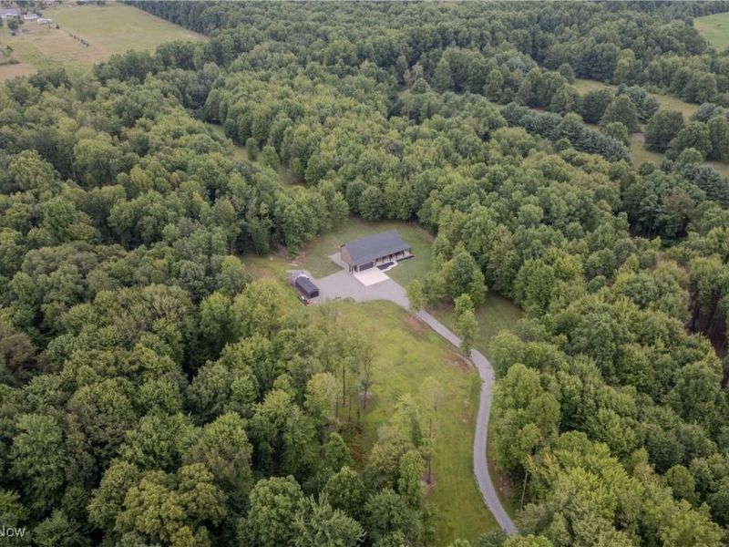 5615 Laubert Road, Atwater, OH 44201 Photo 2