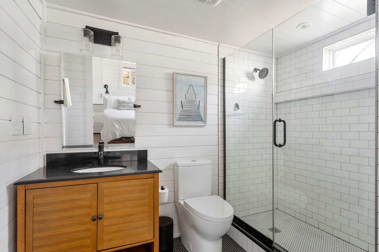 8 Dewey Street Photo 29