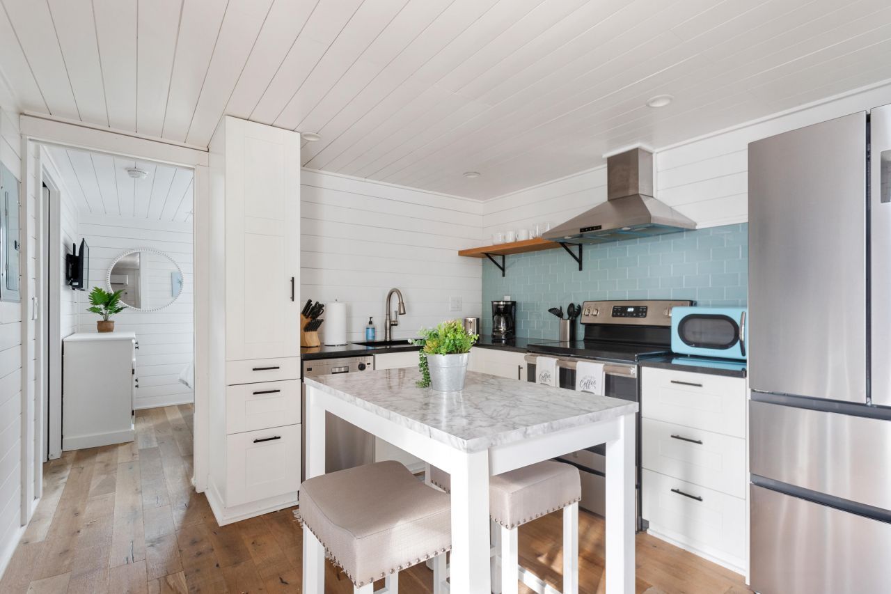 8 Dewey Street Photo 35