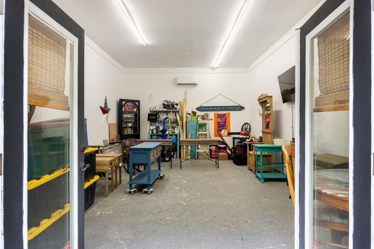 120 Sasportas Lane Photo 4