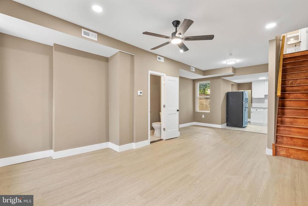 2028 W Oxford Street, Philadelphia, PA 19121 Main Photo