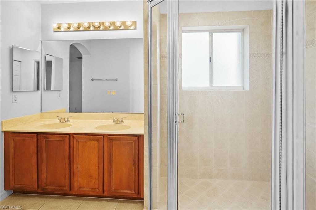 3339 Dandolo Cir, Cape Coral, FL 33909 Photo