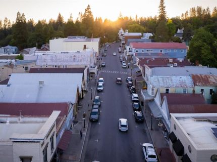 306 Broad St, Nevada City, CA 95959 Photo