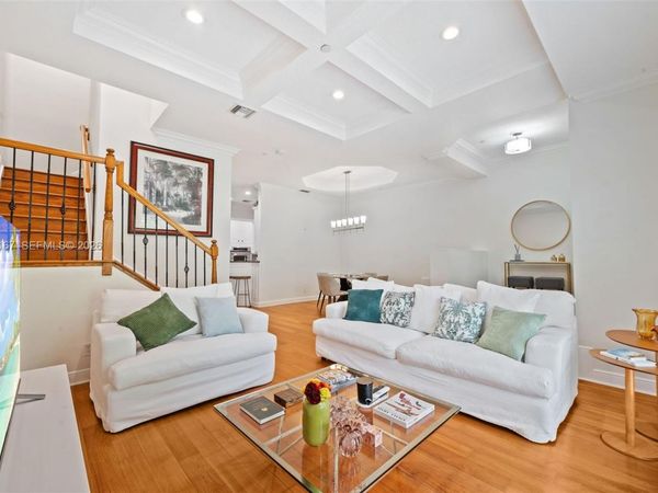 400 NE 69th Cir, Boca Raton, FL 33487