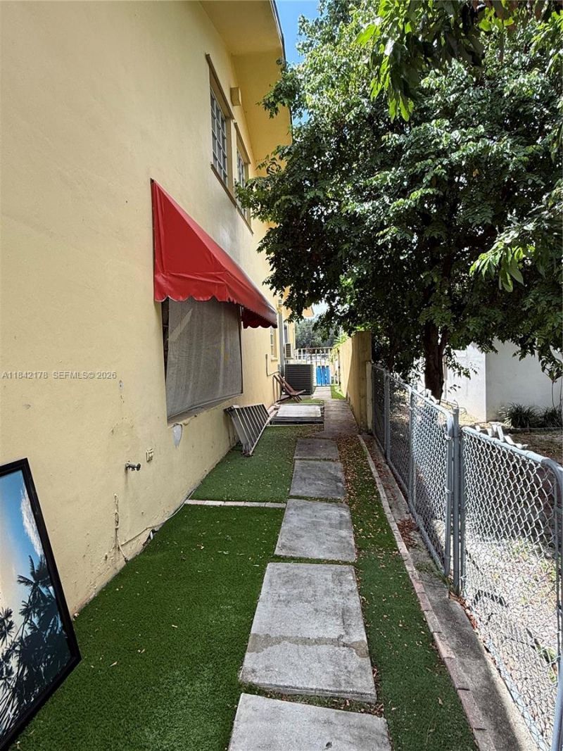 747 W 78th St, Hialeah, FL 33014 Photo