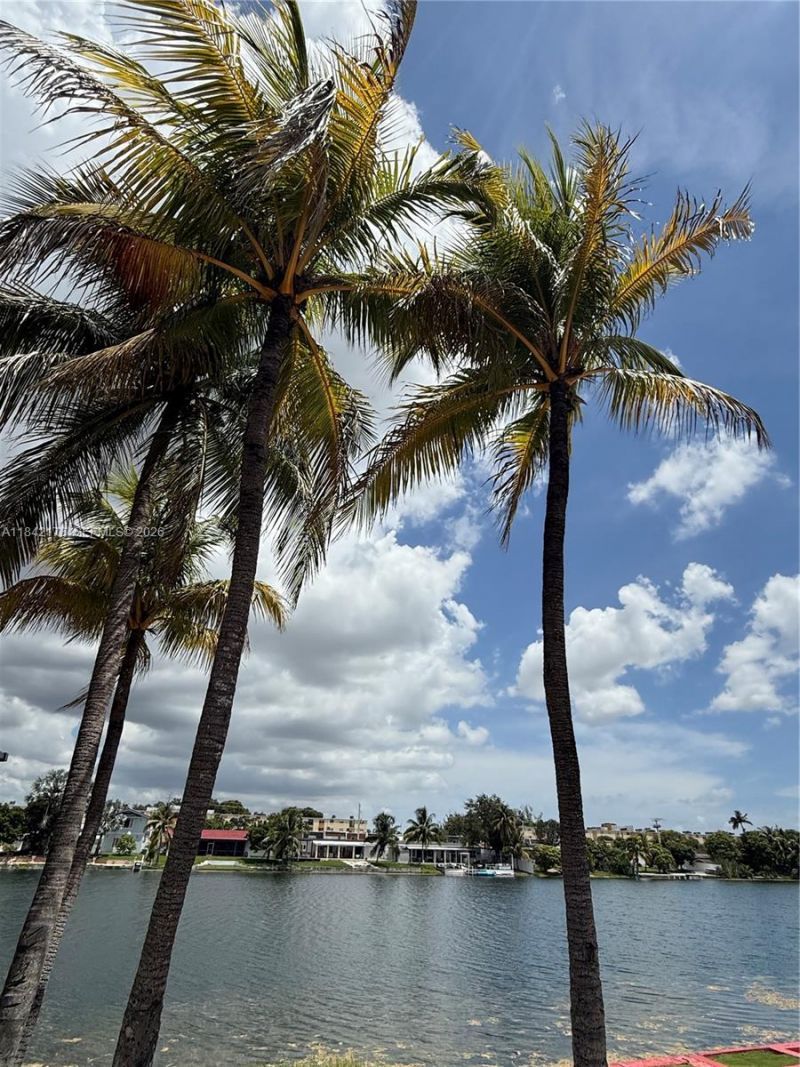 747 W 78th St, Hialeah, FL 33014 Photo