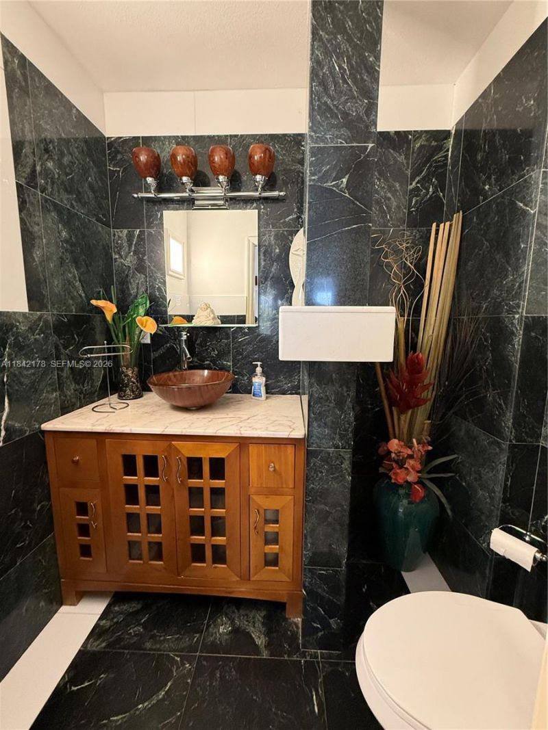 747 W 78th St, Hialeah, FL 33014 Photo