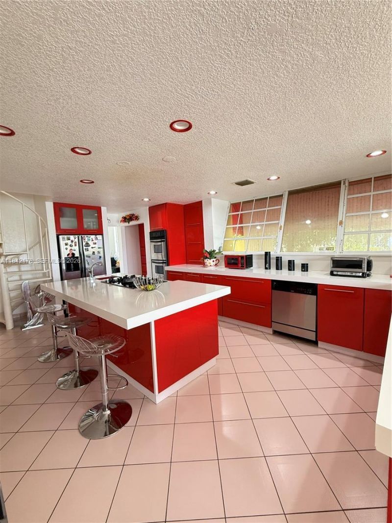 747 W 78th St, Hialeah, FL 33014 Photo