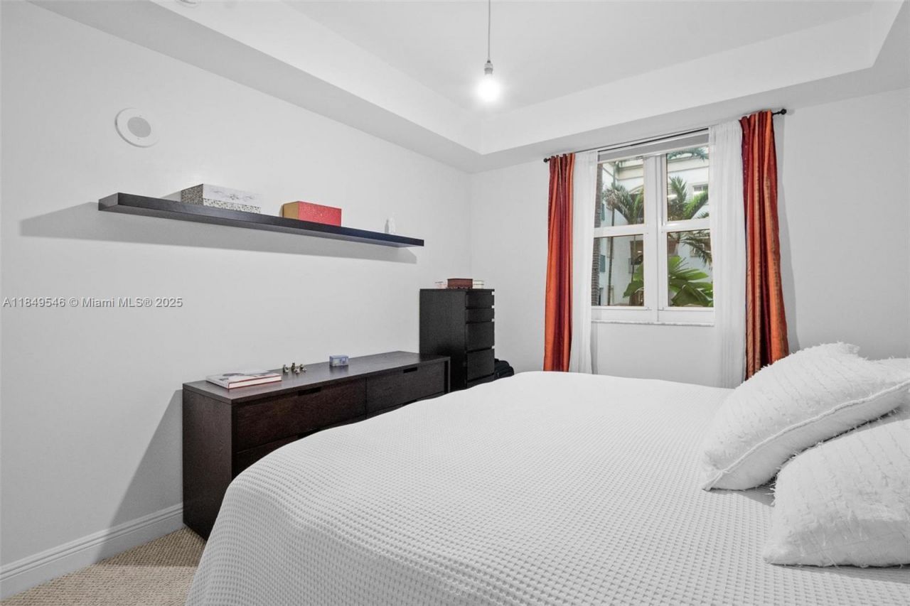 19900 E Country Club Dr, Unit 212, Aventura, FL 33180 Photo