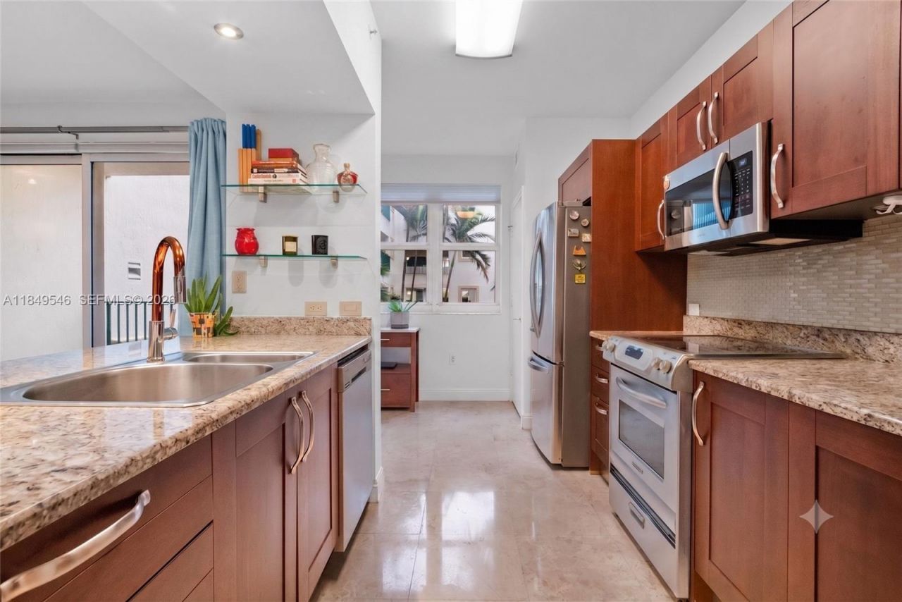 19900 E Country Club Dr, Unit 212, Aventura, FL 33180 Photo