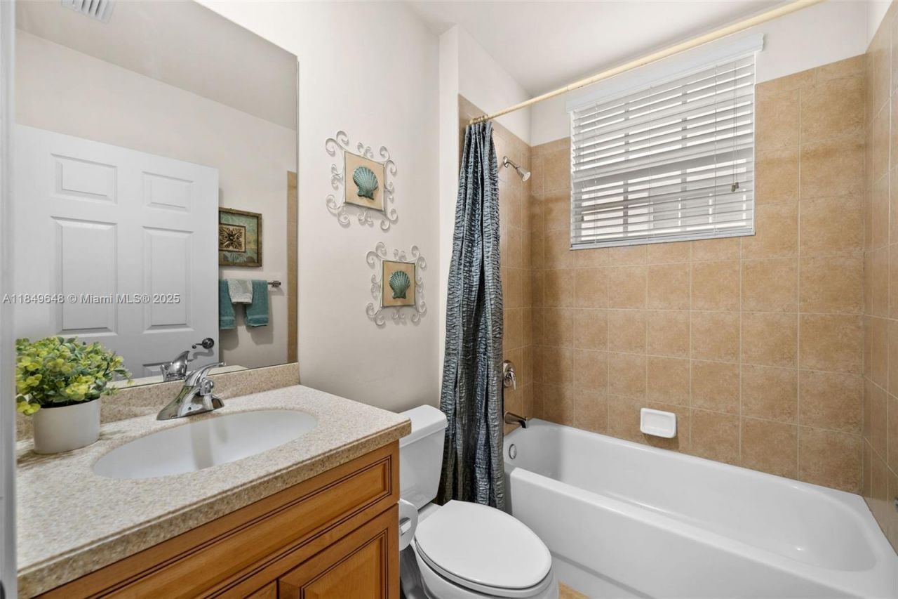 5626 Cape Harbour Dr, Unit 102, Cape Coral, FL 33914 Photo