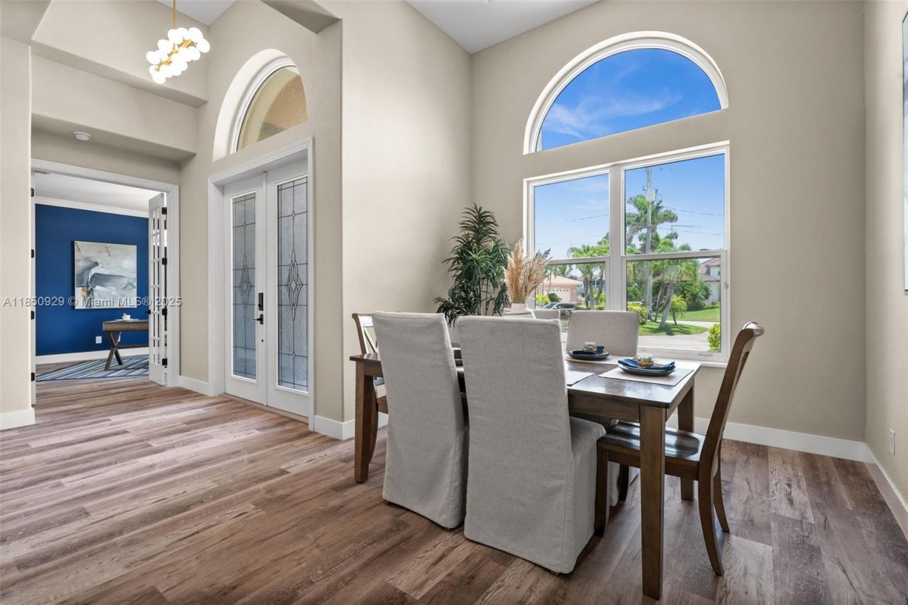 4012 SW 29th Ave, Cape Coral, FL 33914 Photo