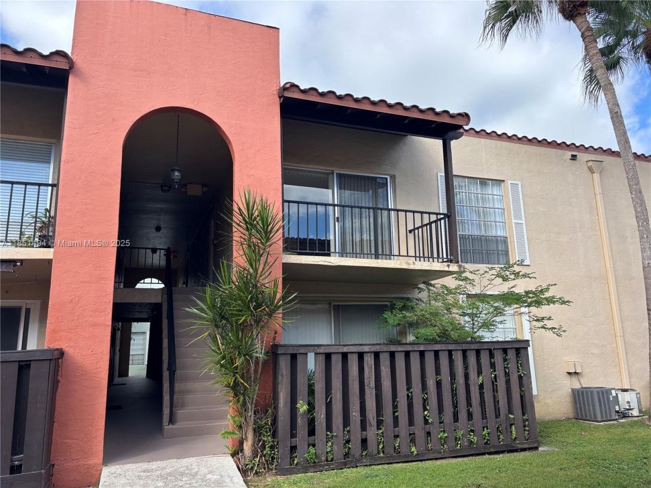 10810 N Kendall Dr, Unit Q-18, Miami, FL 33176 Photo