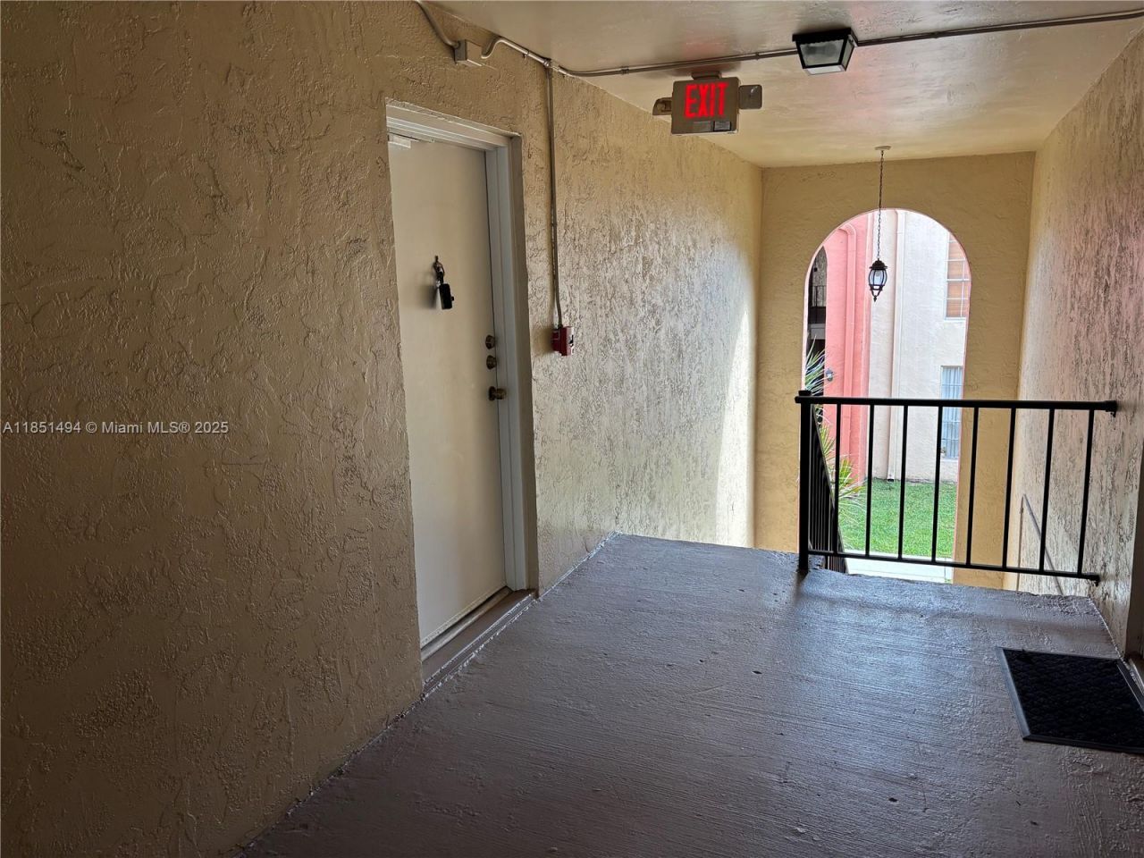 10810 N Kendall Dr, Unit Q-18, Miami, FL 33176 Photo