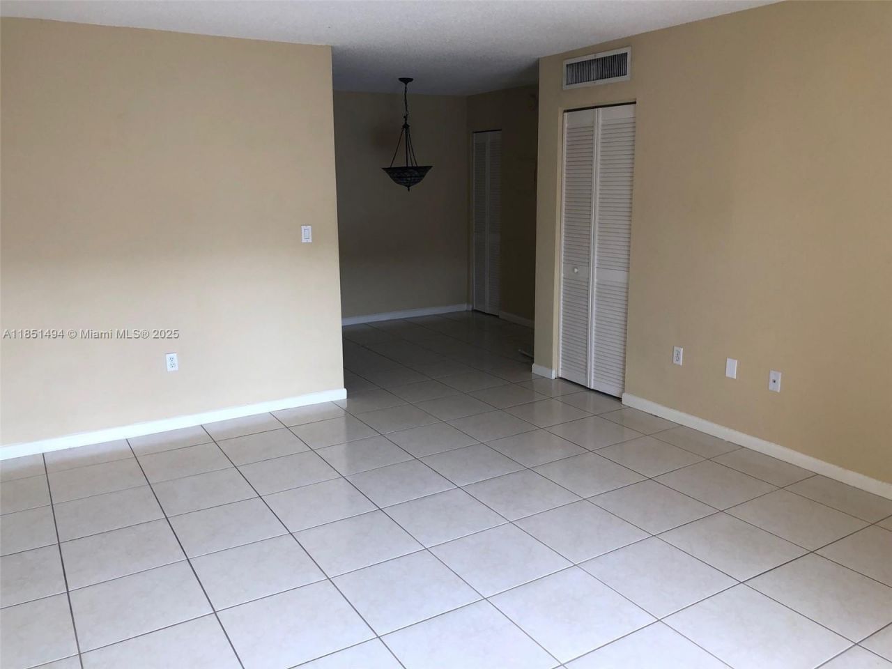 10810 N Kendall Dr, Unit Q-18, Miami, FL 33176 Photo