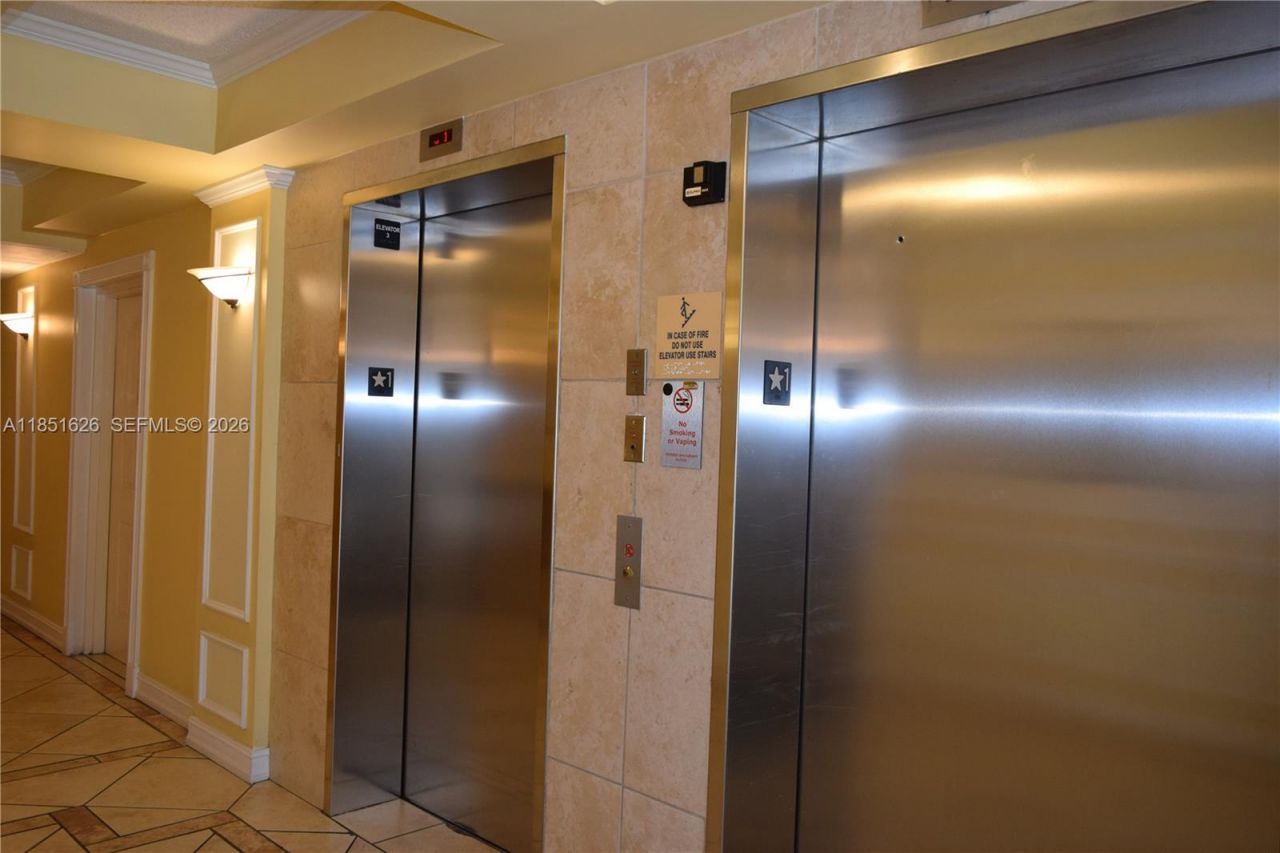 5091 NW 7th St, Unit 711, Miami, FL 33126 Photo