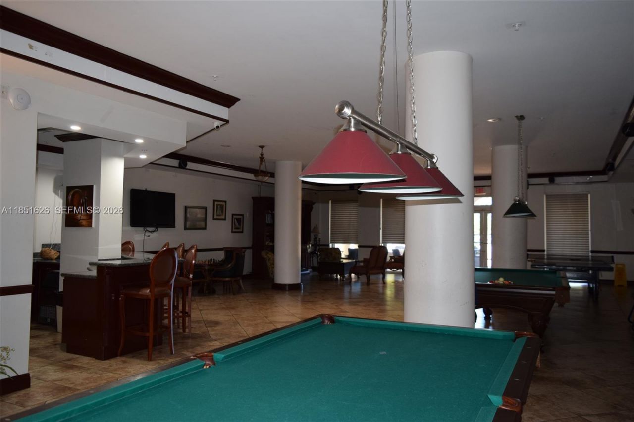 5091 NW 7th St, Unit 711, Miami, FL 33126 Photo