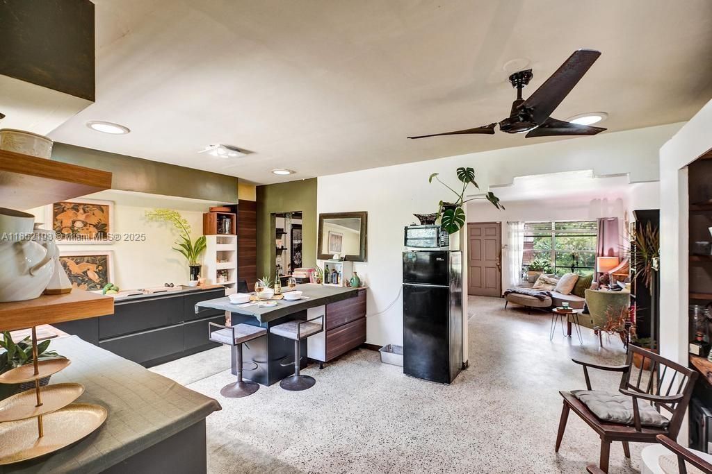 70 NE 152nd St, Miami, FL 33162 Photo