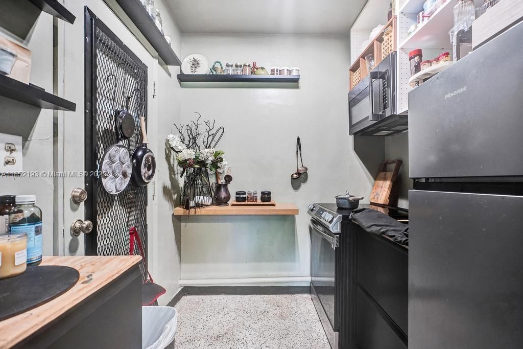 70 NE 152nd St, Miami, FL 33162 Photo