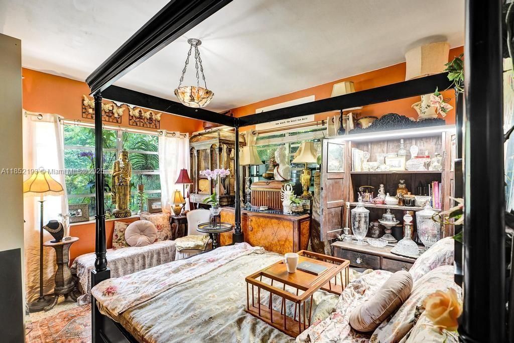 70 NE 152nd St, Miami, FL 33162 Photo