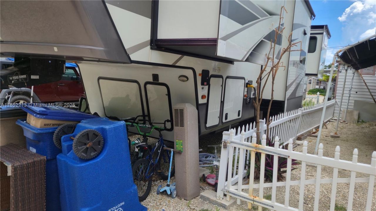 325 Calusa St Lot 333, Key Largo, FL 33037 Photo