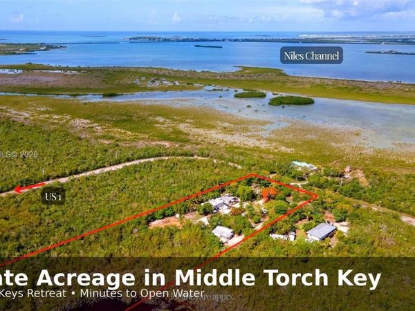 2231 Middle Torch Rd, Torch Key, FL 33042