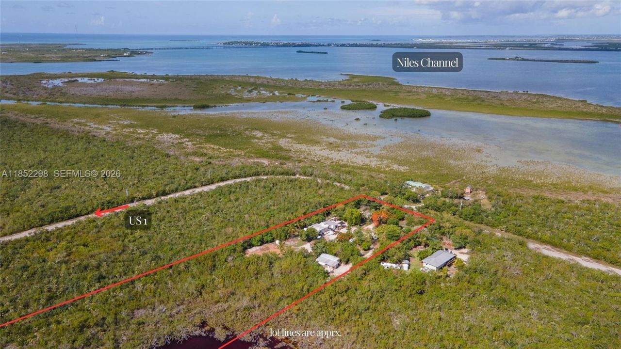 2231 Middle Torch Rd, Torch Key, FL 33042 Photo