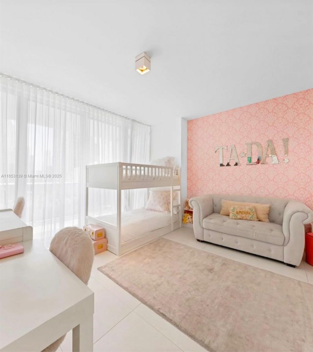 200 Biscayne Boulevard Way, Unit 904, Miami, FL 33131 Photo