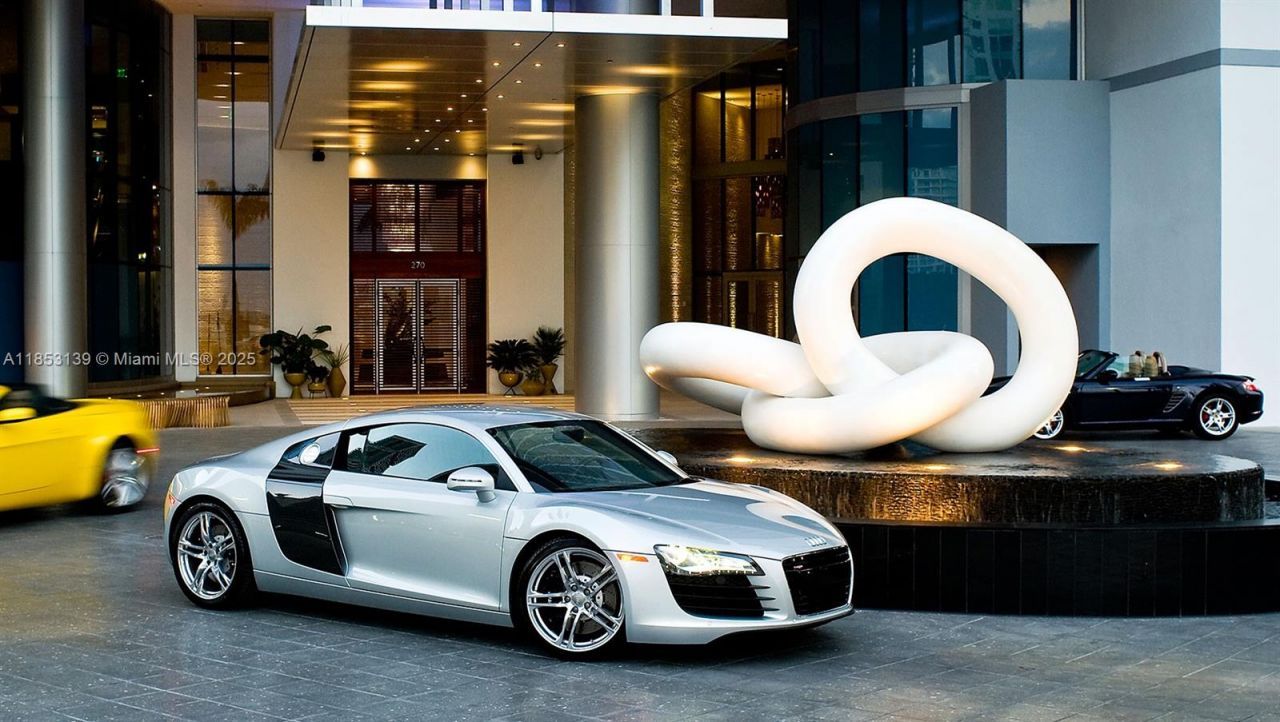 200 Biscayne Boulevard Way, Unit 904, Miami, FL 33131 Photo