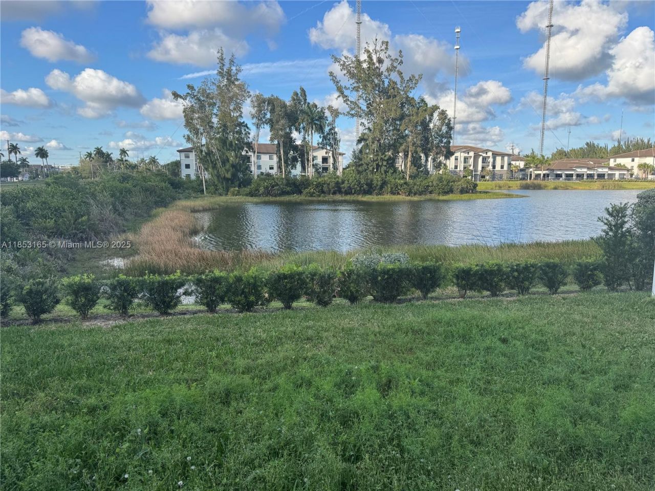 631 NW 204th St, Miami Gardens, FL 33169 Photo