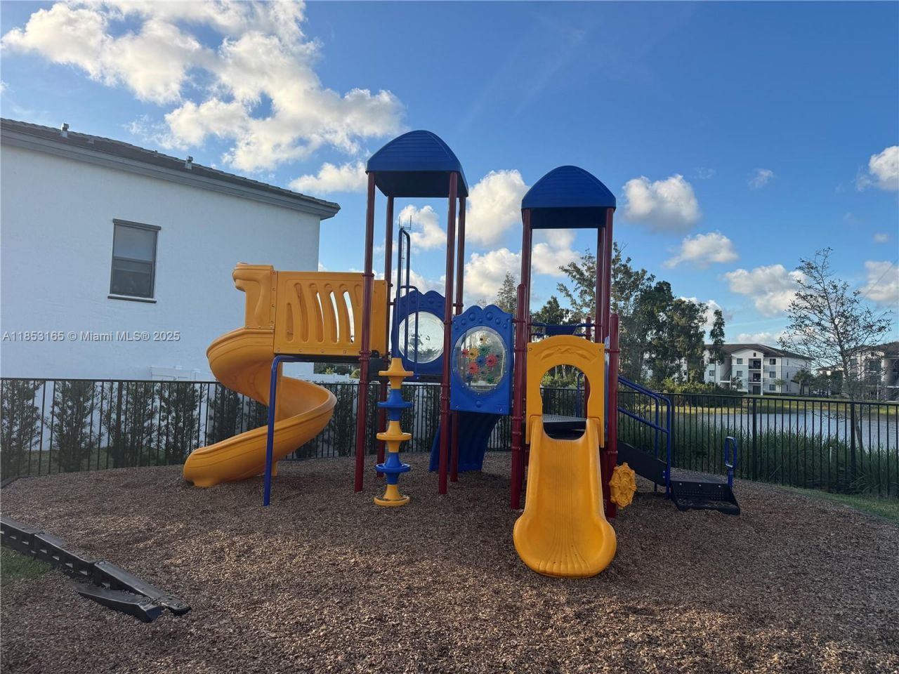 631 NW 204th St, Miami Gardens, FL 33169 Photo