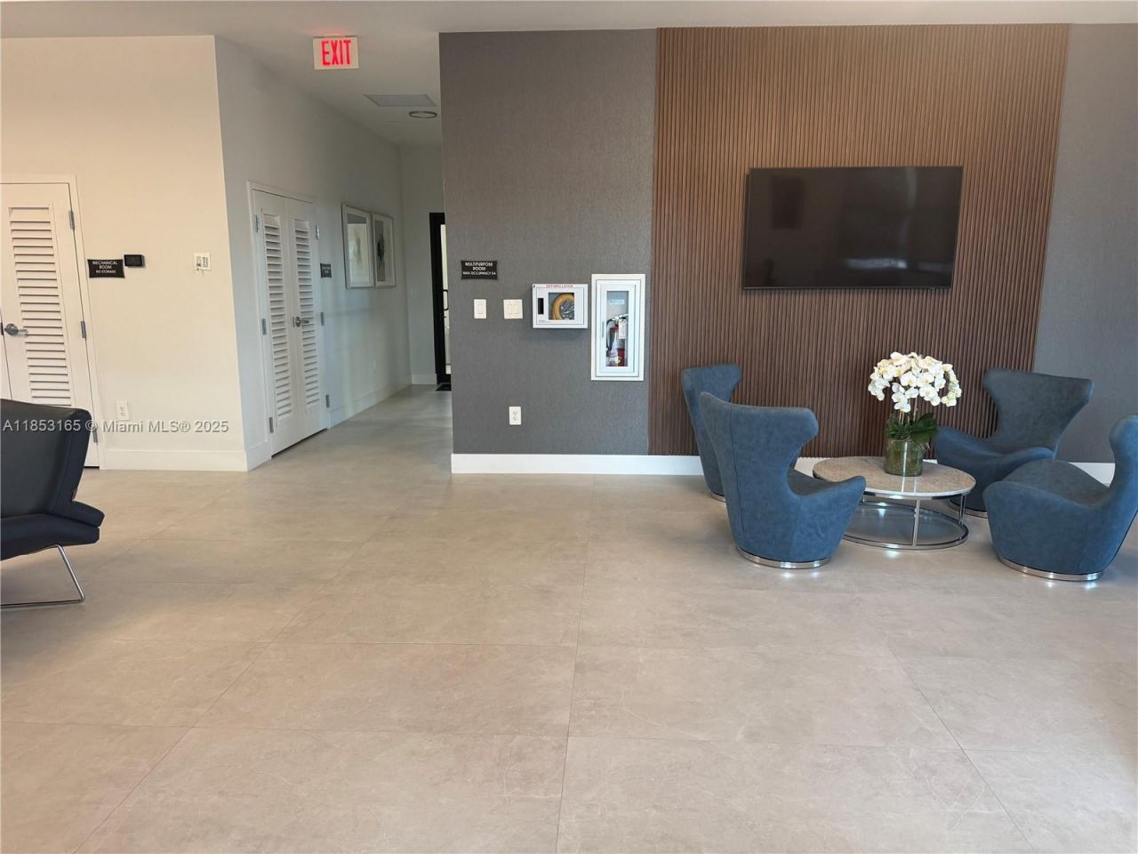 631 NW 204th St, Miami Gardens, FL 33169 Photo