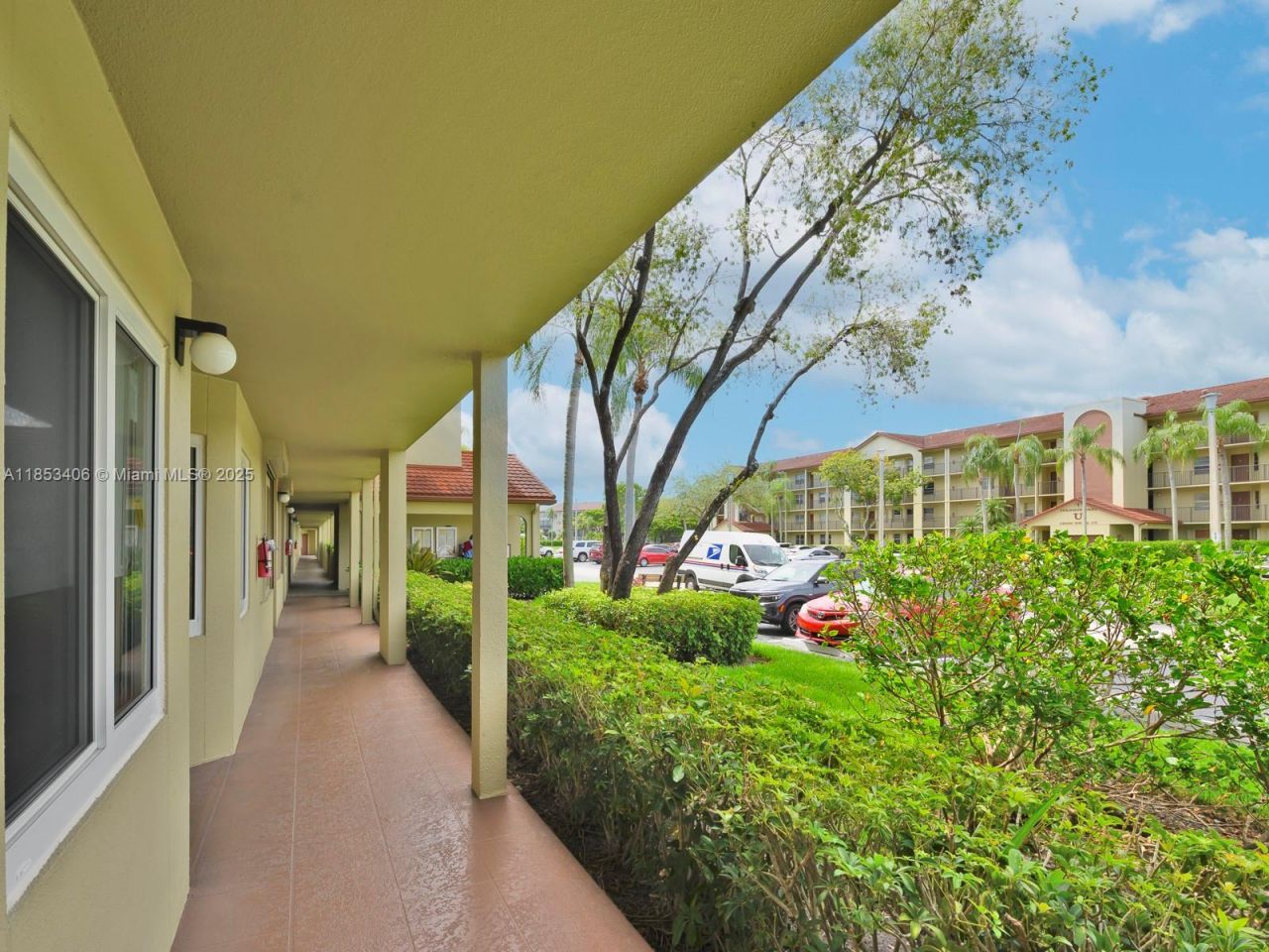 13001 SW 15th Ct, Unit 104T, Pembroke Pines, FL 33027 Photo