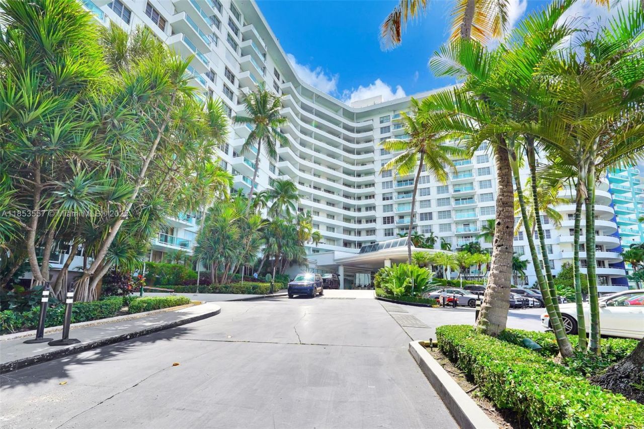 5151 Collins Ave, Unit 1519, Miami Beach, FL 33140 Photo