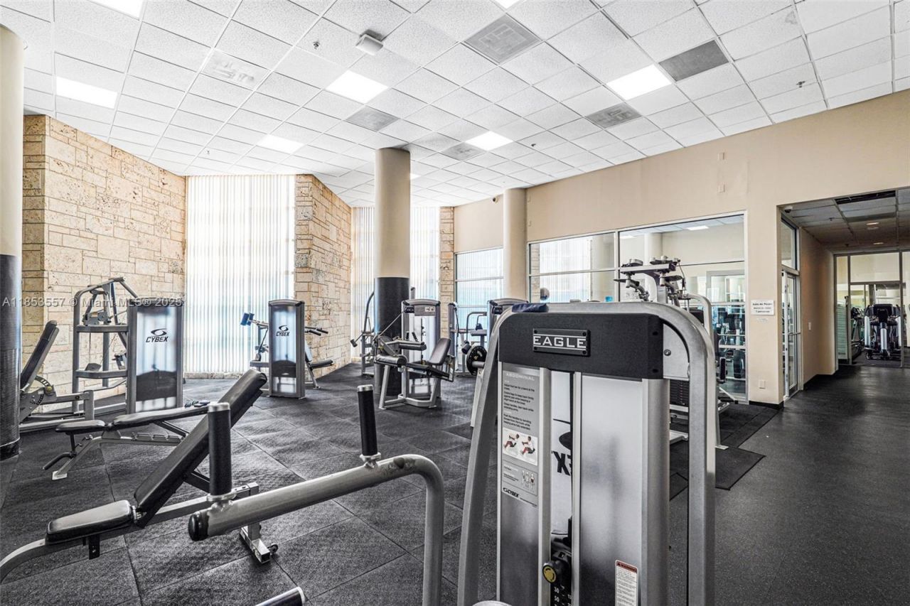 5151 Collins Ave, Unit 1519, Miami Beach, FL 33140 Photo